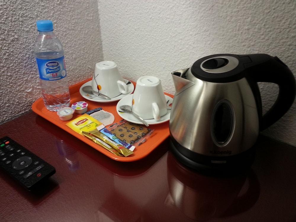 Brit Hotel Porte D'Espagne Perpignan Zewnętrze zdjęcie